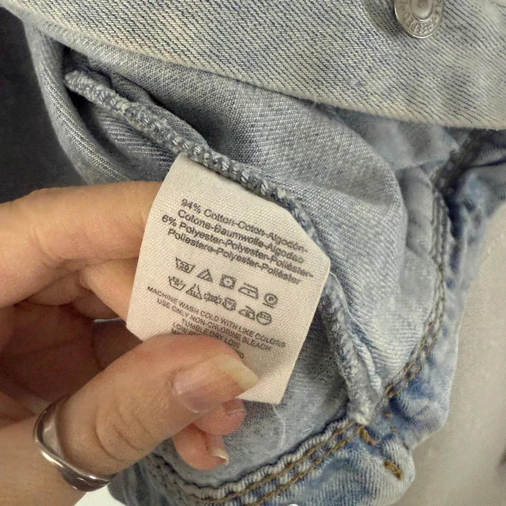 Free People Distressed Light Wash Denim Jacket Women's L‎ Boho Festival Western - Picture 10 of 10